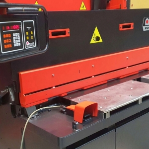 AMADA CNC 2550 x 4 mm